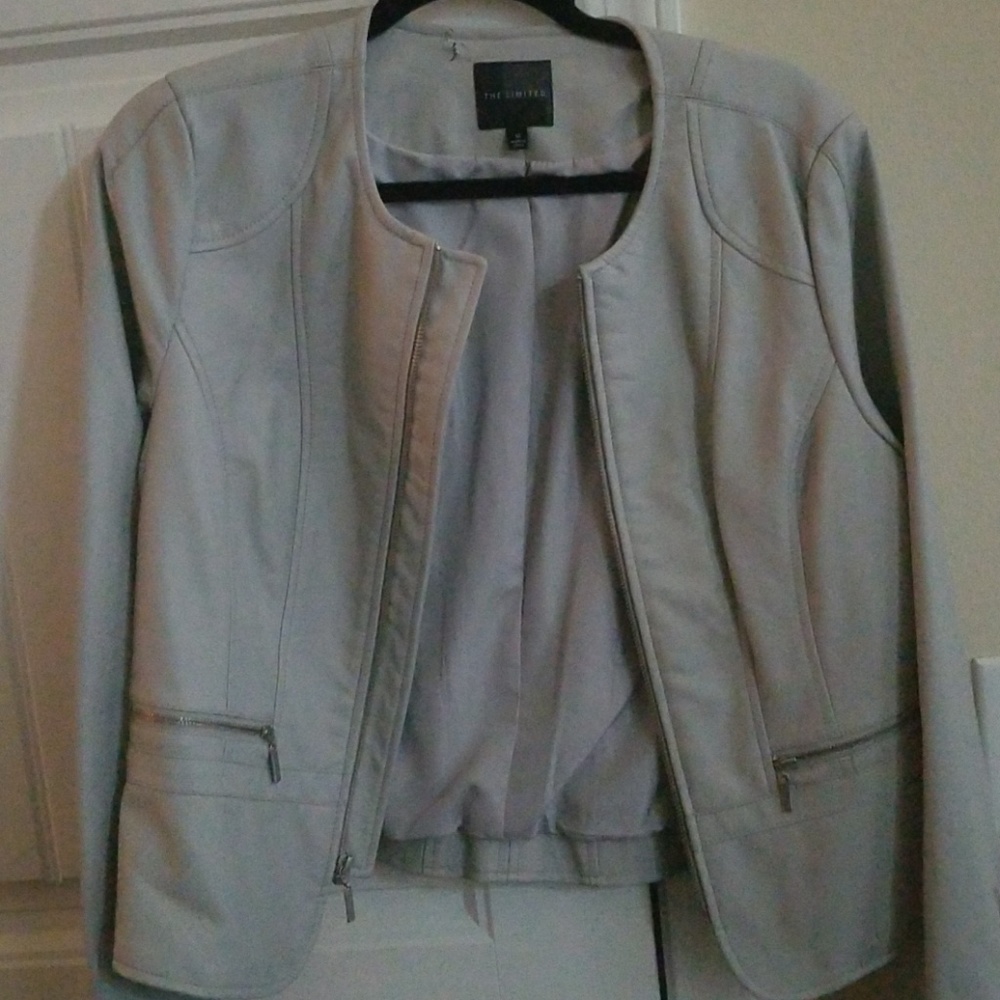LIMITED GRAY LEATHER SHORT JACKET